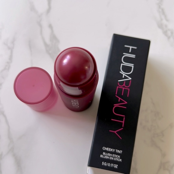 Best in Makeup Posh Party on Poshmark